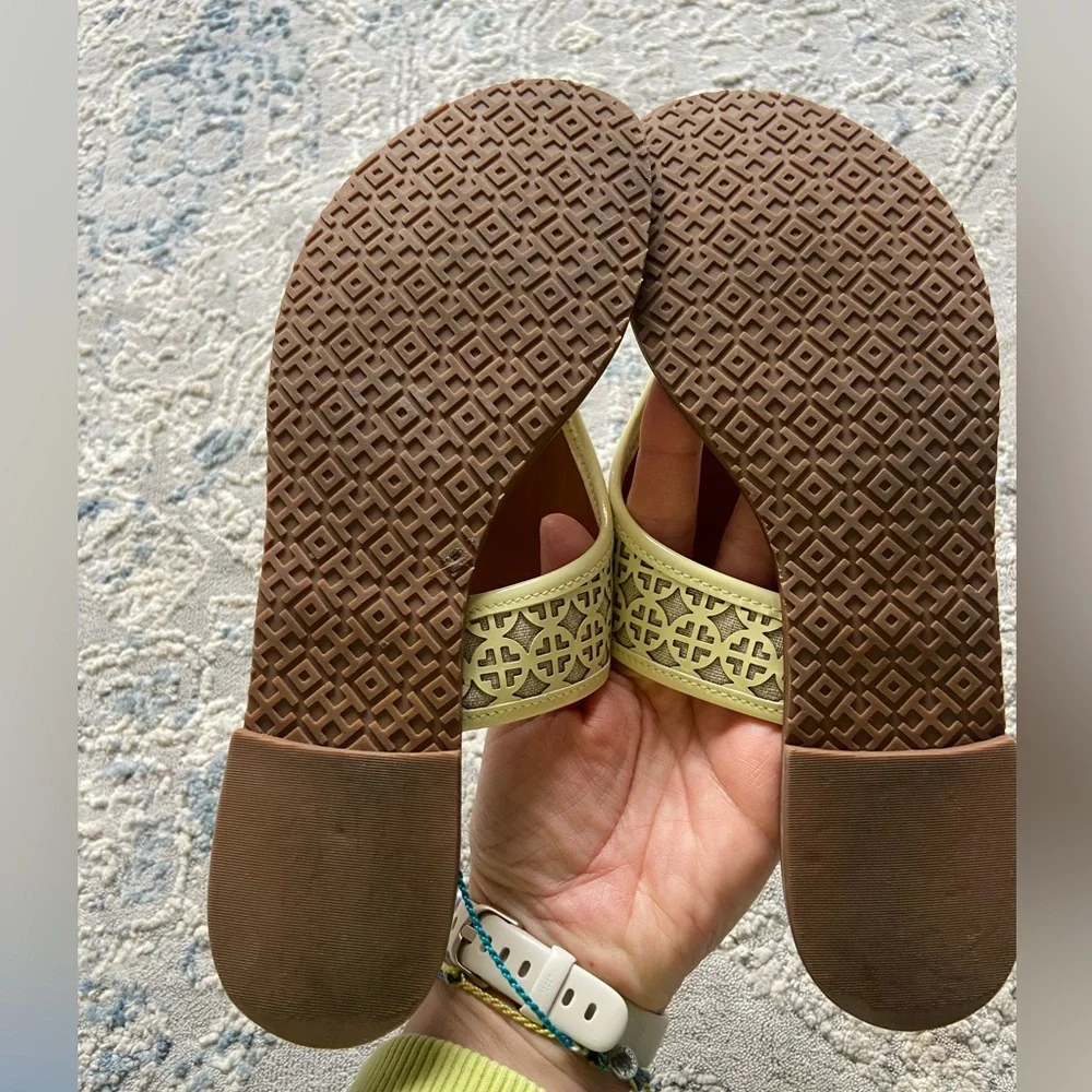 Tory Burch Amara thong sandals, women’s 7.5